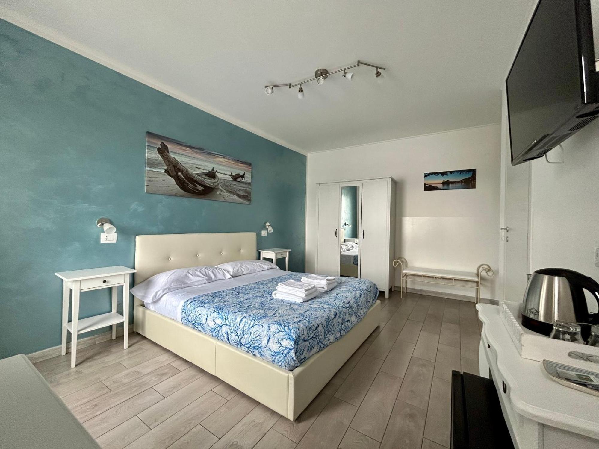 Fezzano / Portovenere Stilish Double Rooms With Sea View, Balcony Or Small Courtyard Kültér fotó